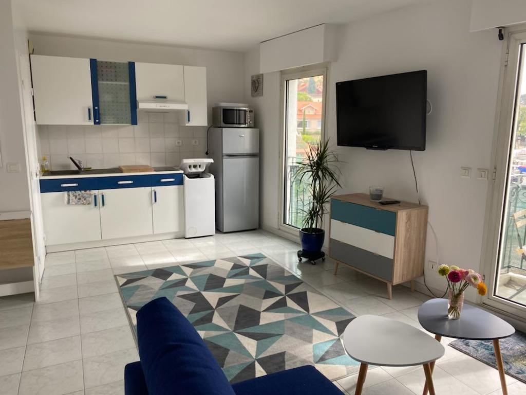 Appartement Studio Sanary Centre ภายนอก รูปภาพ